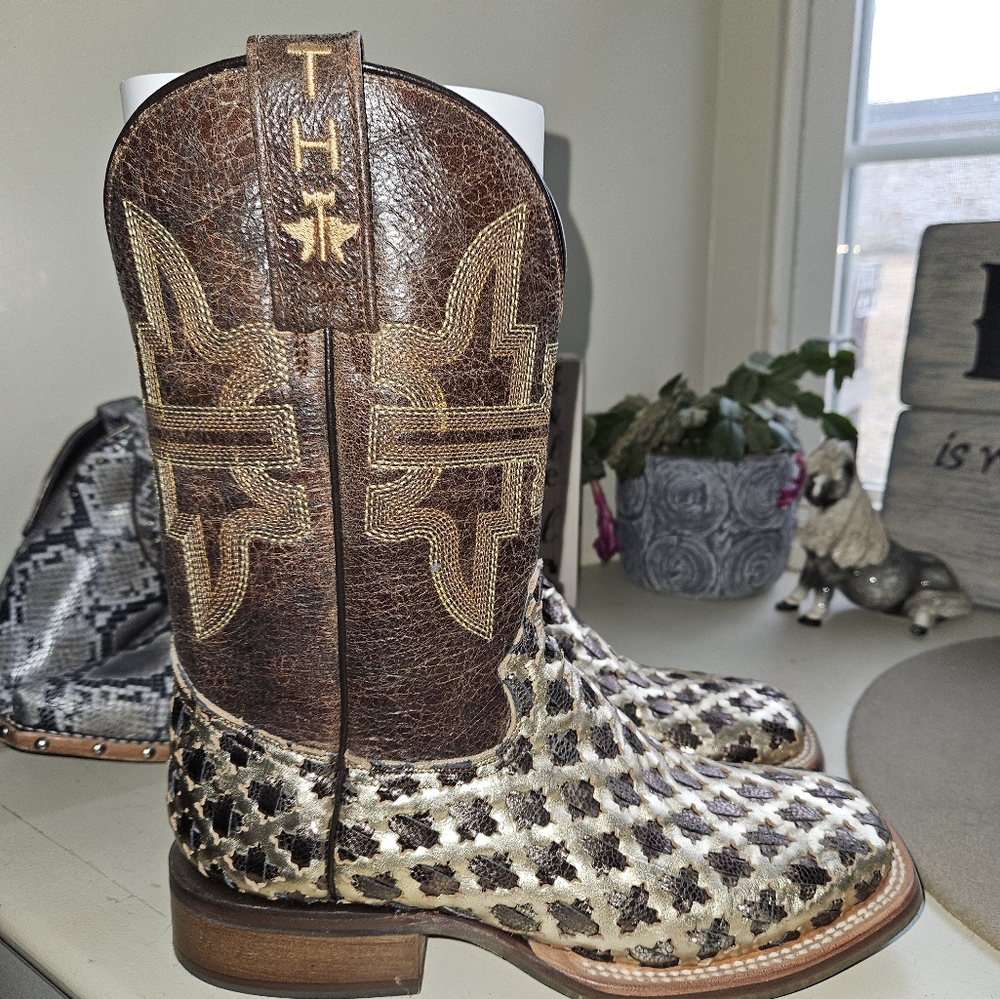 Tin Haul 3D Cross Western Boots
